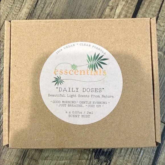 NEW Perfume Set of 4 Vegan Esscentials - Picture 2 of 3